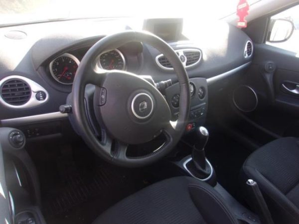 Bouton de warning RENAULT CLIO 3 PHASE 2 Diesel - Image 6