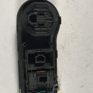 Bouton/Interrupteur DACIA DUSTER 1 PHASE 1 - Image 1