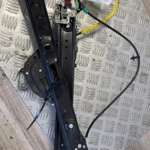Leve vitre electrique arriere gauche BMW SERIE 3 E46 TOURING PHASE 1 BREAK - Image 1