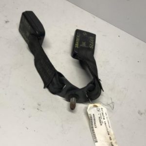 Attache ceinture arriere centrale DACIA SANDERO 1 Essence - Image 1