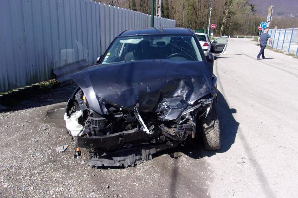 Feu arriere secondaire droit (feux) MAZDA 3 1 PHASE 1 Essence - Image 5
