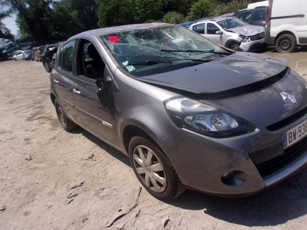 Calculateur RENAULT CLIO 3 PHASE 2 Essence - Image 4