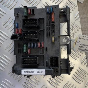 Boitier servitude moteur (BSM) PEUGEOT 206 PHASE 1 - Image 1