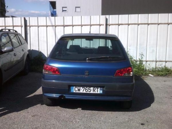 Feu arriere principal droit (feux) PEUGEOT 306 PHASE 1 Diesel - Image 10