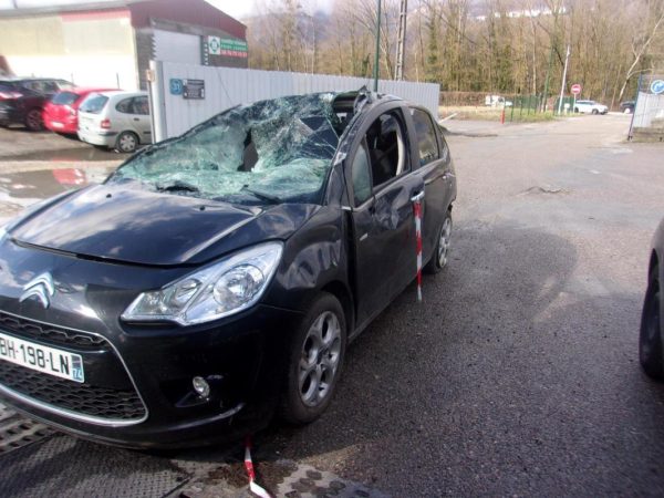 Bloc ABS (freins anti-blocage) CITROEN C3 2 PHASE 1 Essence - Image 7