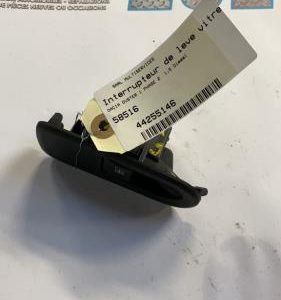 Interrupteur de leve vitre avant droit DACIA DUSTER 1 PHASE 2 Diesel - Image 1