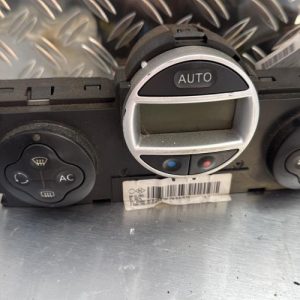 Commande chauffage RENAULT MEGANE 2 PHASE 2 Essence - Image 1