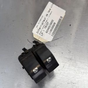 Interrupteur de leve vitre avant gauche RENAULT MEGANE 2 PHASE 2 Essence - Image 1
