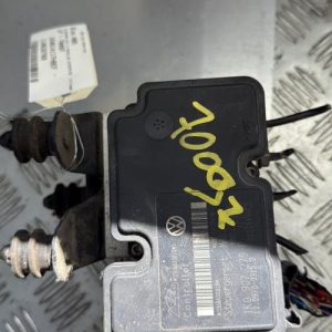 Bloc ABS (freins anti-blocage) VOLKSWAGEN GOLF 5 Diesel - Image 1