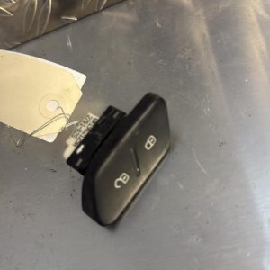 Commande de fermeture centralisee VOLKSWAGEN POLO 5 PHASE 1 Diesel - Image 1