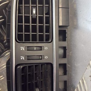 Aerateur tableau de bord VOLKSWAGEN POLO 5 PHASE 1 Diesel - Image 1