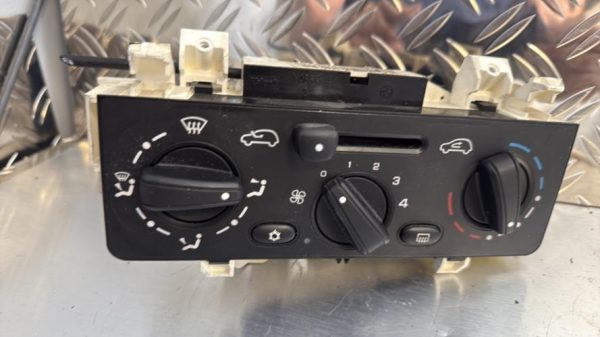Commande chauffage CITROEN C3 1 PHASE 1 Essence - Image 1