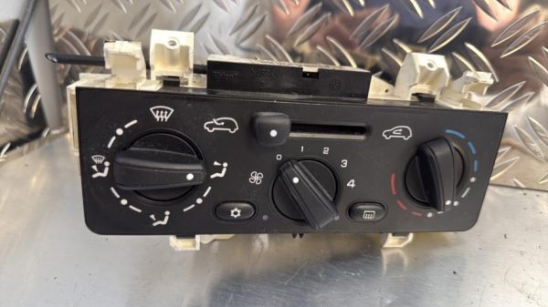 Commande chauffage CITROEN C3 1 PHASE 1 Essence - Image 2