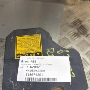 Bloc ABS (freins anti-blocage) TOYOTA RAV4 3 PHASE 1 Diesel - Image 1