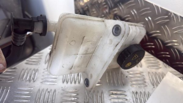 Bocal liquide de frein RENAULT GRAND SCENIC 4 Diesel - Image 2