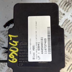 Bloc ABS (freins anti-blocage) TOYOTA YARIS 3 PHASE 1 Diesel - Image 1