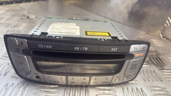 Autoradio d'origine PEUGEOT 107 PHASE 2 Essence - Image 1