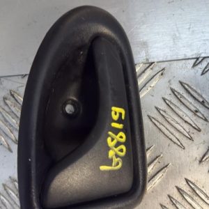 Poignee interieur avant gauche RENAULT MASTER 2 PHASE 1 Diesel - Image 1