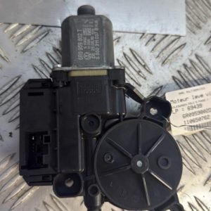 Moteur leve vitre avant droit VOLKSWAGEN POLO 5 PHASE 1 Diesel - Image 1