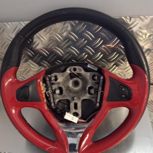 Volant RENAULT CLIO 4 PHASE 1 Essence - Image 1