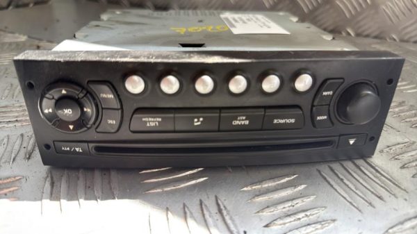 Autoradio d'origine PEUGEOT PARTNER 2 PHASE 1 Diesel - Image 2