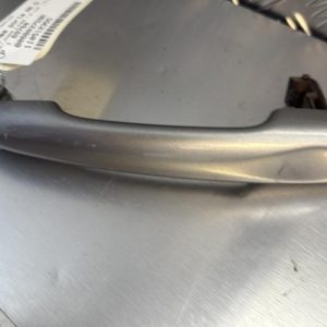 Poignee porte arriere gauche RENAULT MEGANE 3 PHASE 1 Diesel - Image 1