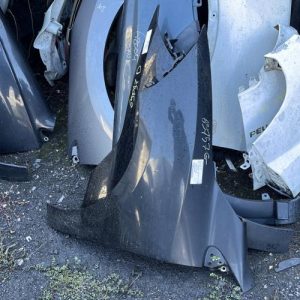 Aile avant gauche RENAULT MEGANE 3 PHASE 1 BREAK Diesel - Image 1