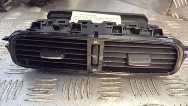 Aerateur tableau de bord RENAULT CLIO 4 PHASE 2 Essence - Image 3