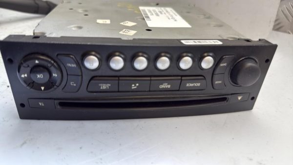 Autoradio d'origine PEUGEOT 5008 1 PHASE 1 Diesel - Image 2