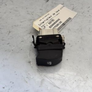 Interrupteur de leve vitre avant droit RENAULT CLIO 2 PHASE 2 Essence - Image 1