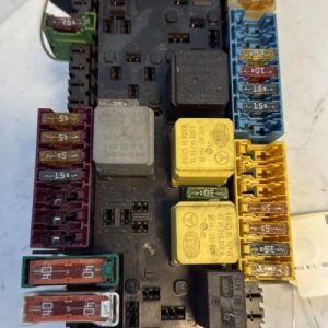 Porte fusible MERCEDES CLASSE A 176 PHASE 1 Diesel - Image 1