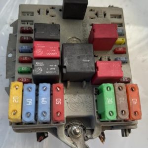 Porte fusible FIAT PUNTO 2 PHASE 2 Essence - Image 1