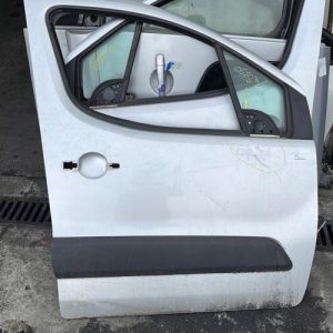 Porte avant droit PEUGEOT PARTNER 2 PHASE 1 Diesel - Image 1