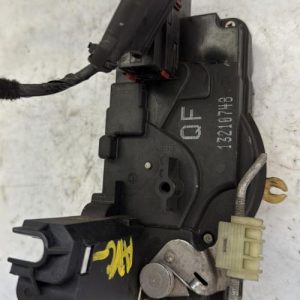 Serrure avant gauche OPEL ZAFIRA B PHASE 2 Diesel - Image 1