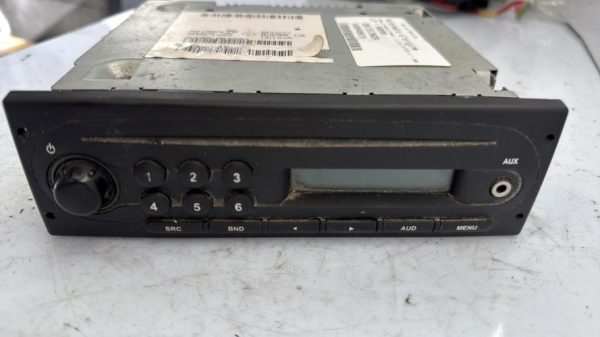 Autoradio d'origine RENAULT KANGOO 2 PHASE 1 Diesel - Image 1