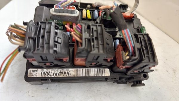 Boitier servitude moteur (BSM) PEUGEOT 207 PHASE 1 BREAK Diesel - Image 2