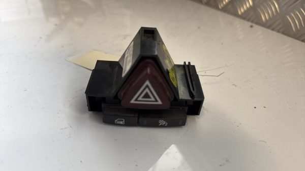 Bouton de warning OPEL CORSA D PHASE 1 Essence - Image 1