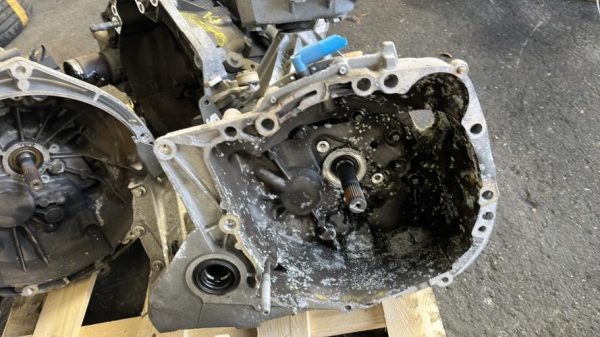 Boite de vitesses RENAULT CLIO 3 PHASE 2 Essence - Image 3