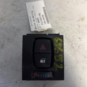 Bouton de warning BMW SERIE 1 F20 PHASE 1 Diesel - Image 1