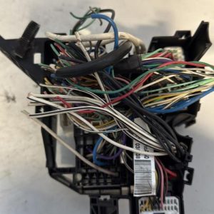 Porte fusible TOYOTA YARIS 2 PHASE 1 Diesel - Image 2