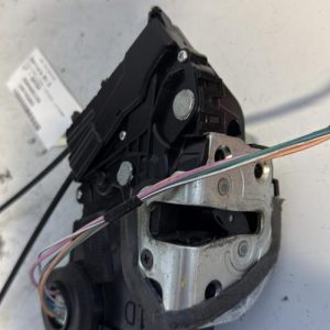 Serrure avant gauche TOYOTA YARIS 2 PHASE 1 Diesel - Image 1