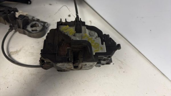Serrure avant gauche RENAULT CLIO 3 PHASE 2 Diesel - Image 4