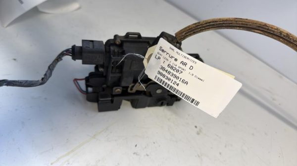 Serrure arriere droit SEAT LEON 1 Diesel - Image 2