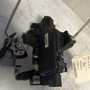 Serrure avant gauche AUDI A4 2 PHASE 1 Diesel - Image 1