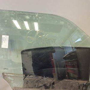 Vitre avant droit SUZUKI SWIFT 3 Diesel - Image 1