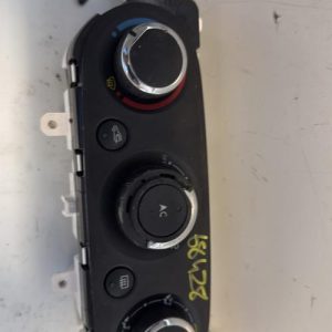 Commande chauffage RENAULT CLIO 4 PHASE 1 Diesel - Image 1