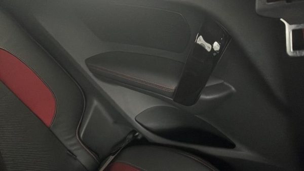 Interieur complet PEUGEOT 208 1 PHASE 2 Essence - Image 5