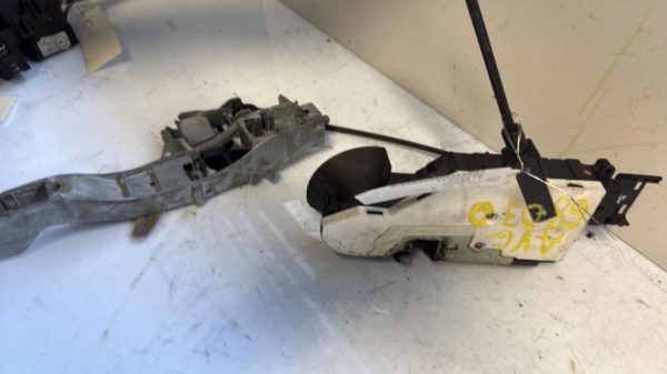 Serrure avant gauche PEUGEOT 207 PHASE 2 Diesel - Image 3