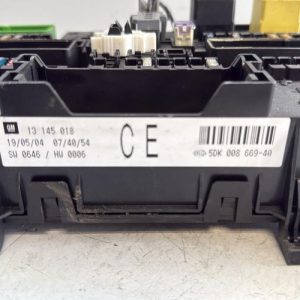 Porte fusible OPEL ASTRA H PHASE 1 Diesel - Image 1