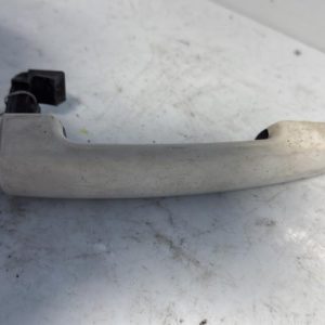Poignee porte arriere droit SUZUKI SWIFT 3 Diesel - Image 1